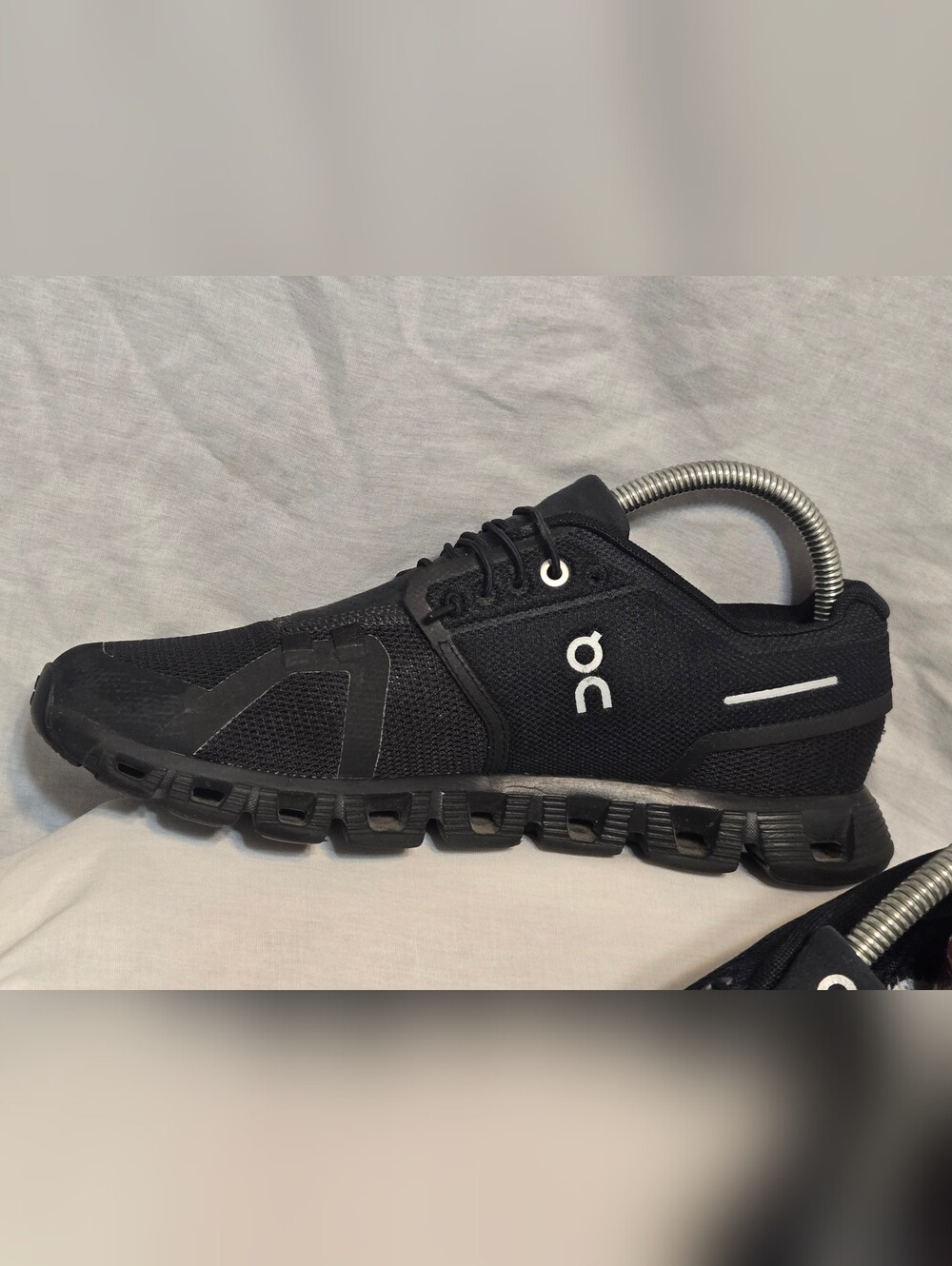 ON Cloud Running Sneaker Shoes Cloud 6 Black Womens Sz W8.5 - Picture 3 of 13